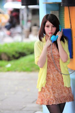年轻女教师2在线播放